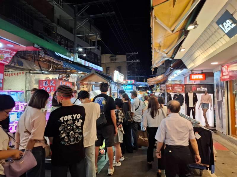 三和熱閙夜市透天店