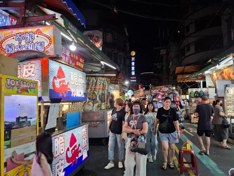 三和熱閙夜市透天店